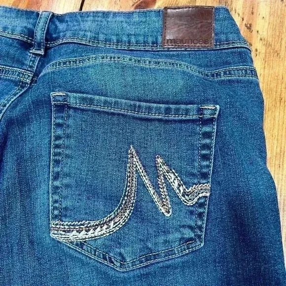 Maurice’s whiskered blue washed denim size: 12 Short embellished pockets - Picture 4 of 8